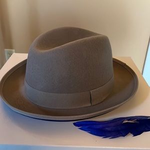 Philip Loving Blue bottom hat never been worn
